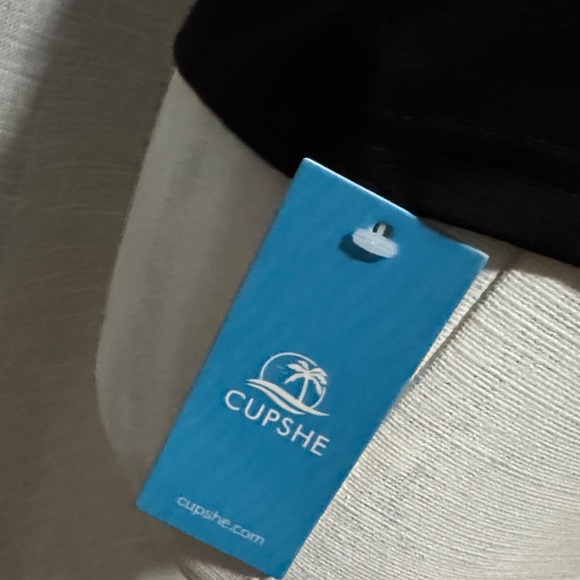 NWT CUPSHE Summer Beach Wear Top-Sz M-Rayon Blend-Black-Cute Strap Detail - Picture 4 of 13